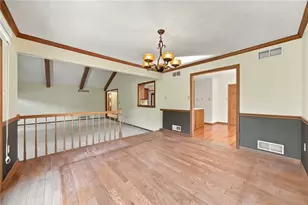 110 Chapel View Dr, Hempfield Township, PA 15601 - Photo 11
