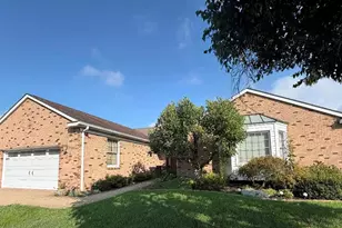 110 Chapel View Dr, Hempfield Township, PA 15601 - Photo 1