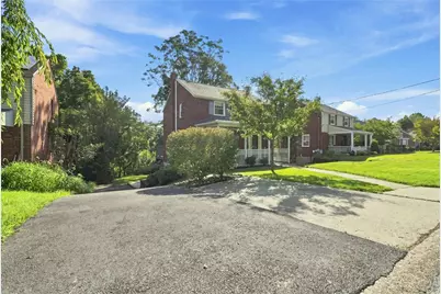 863 Middle Rd, Baldwin Twp, PA 15234 - Photo 3
