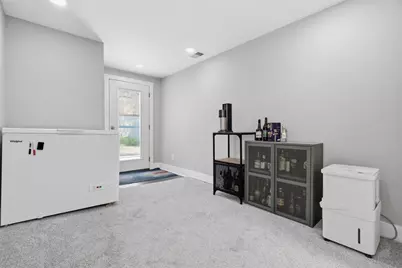 863 Middle Rd, Baldwin Twp, PA 15234 - Photo 25