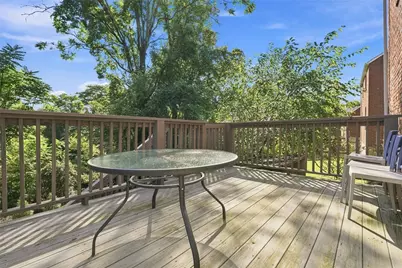 863 Middle Rd, Baldwin Twp, PA 15234 - Photo 17