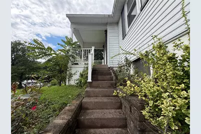 9 Cherokee Dr, Robinson Twp, PA 15205 - Photo 3