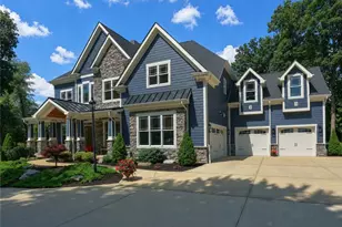 125 Fairview Dr, Cranberry Township, PA 16066 - Photo 1