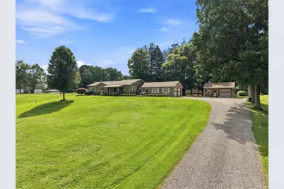 929 Old Pulaski Rd, Neshannock Township, PA 16105 - Photo 3