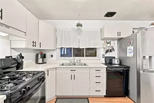1000 Clarksville Rd, Hermitage, PA 16148 - Photo 7