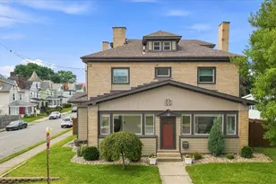302 Jefferson St, Rochester, PA 15074 - Photo 1