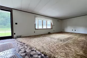 198 Keystone St, North Union Township, PA 15401 - Photo 5