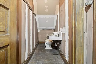 411 E 9th Ave, Munhall, PA 15120 - Photo 29