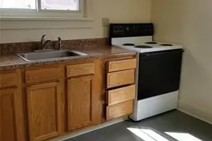 104 N 6th Street Rear, Youngwood, PA 15697 - Photo 5
