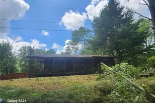 27453 Patterson Rd, Richmond, PA 16327 - Photo 3