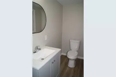 9 E Gaskill Ave, Jeannette, PA 15644 - Photo 15