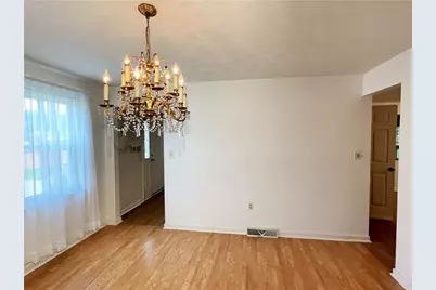 16 Windsor Court, Scott Township, PA 15220 - Photo 11