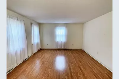 16 Windsor Court, Scott Township, PA 15220 - Photo 5