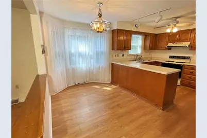 16 Windsor Court, Scott Township, PA 15220 - Photo 17