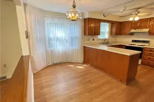 16 Windsor Ct, Scott Township, PA 15220 - Photo 17