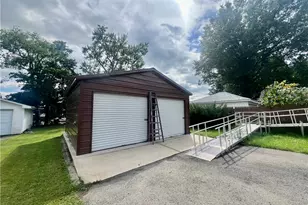 306 E Northview Ave, New Castle, PA 16105 - Photo 3