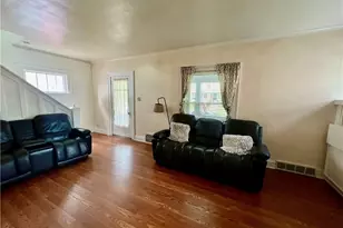 306 E Northview Ave, New Castle, PA 16105 - Photo 5
