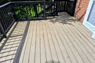 3947 Meadowbrook Blvd, Pittsburgh, PA 15227 - Photo 9