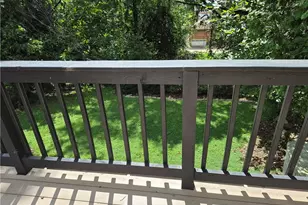 3947 Meadowbrook Blvd, Pittsburgh, PA 15227 - Photo 11