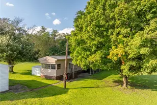 212 Victory St, Derry Township, PA 15717 - Photo 25