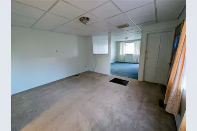 108 Kohler Ave, Twp of But SW, PA 16045 - Photo 7