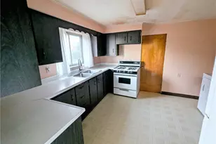 108 Kohler Ave, Twp of But SW, PA 16045 - Photo 11