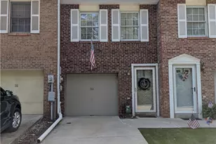 313 Tyler Dr, Pittsburgh, PA 15236 - Photo 1
