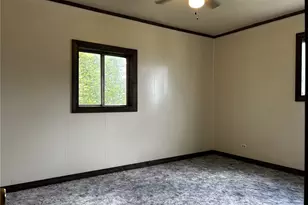 710 Irving St, Vandergrift, PA 15690 - Photo 15