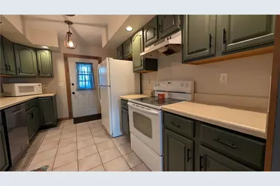 1219 Poplar St, South Greensburg Boro, PA 15601 - Photo 5