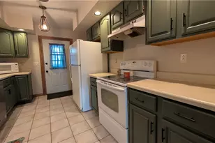 1219 Poplar St, South Greensburg Boro, PA 15601 - Photo 5