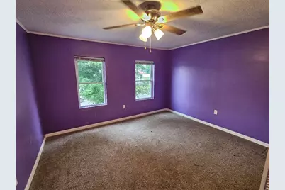 445 Ohio Ave, Rochester, PA 15074 - Photo 9