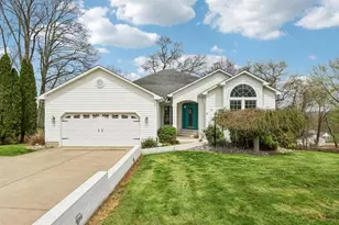 8 Leslie Dr, Mahoning Township, PA 16116 - Photo 1