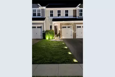 2056 Cade Dr, Center Township, PA 15061 - Photo 3
