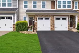2056 Cade Dr, Center Township, PA 15061 - Photo 1