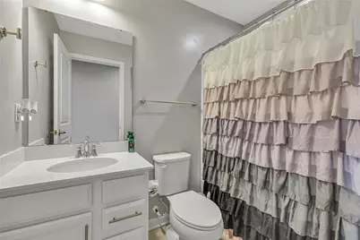 2056 Cade Dr, Center Township, PA 15061 - Photo 23