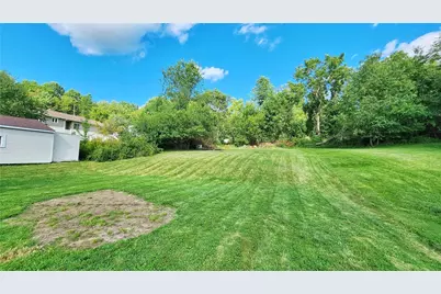 1023 Aetna Dr, Ellwood City, PA 16117 - Photo 5