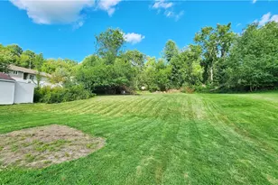 1023 Aetna Dr, Ellwood City, PA 16117 - Photo 5