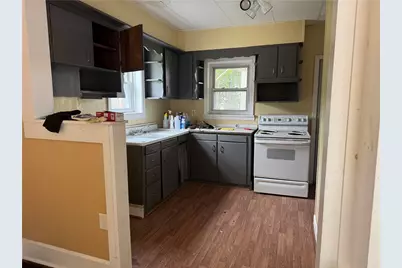 323 Summit Ave, Beaver, PA 16117 - Photo 3