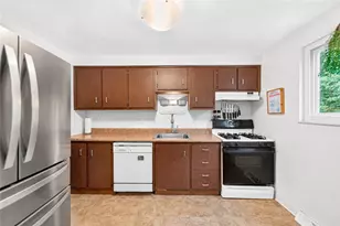4714 Woodlake Dr, West Deer, PA 15101 - Photo 11