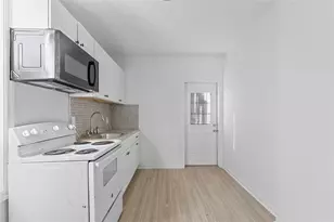 258 E Warrington Ave, Pittsburgh, PA 15210 - Photo 9