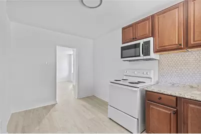 258 E Warrington Ave, Pittsburgh, PA 15210 - Photo 13