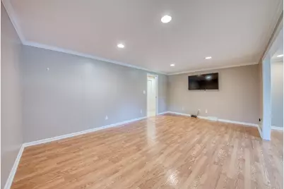 204 Gregg, Jackson Township, PA 16037 - Photo 9