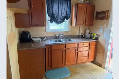 655 Meek St, Sharon, PA 16146 - Photo 3