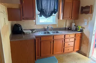 655 Meek St, Sharon, PA 16146 - Photo 3