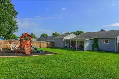 8 Lower Idlewild Dr, Union Township, PA 16101 - Photo 3