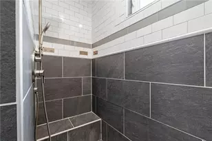 626 Mindora St, Pittsburgh, PA 15211 - Photo 15