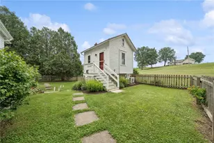 111 Baker, Mount Pleasant Township, PA 15666 - Photo 33