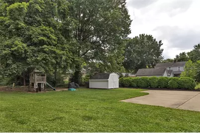 216 Pennsylvania Ave, Zelienople, PA 16063 - Photo 33