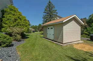 6411 Ten Point Cir, Penn Twp, PA 15085 - Photo 7