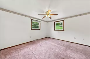 702 Woodside Dr, Jeannette, PA 15644 - Photo 19